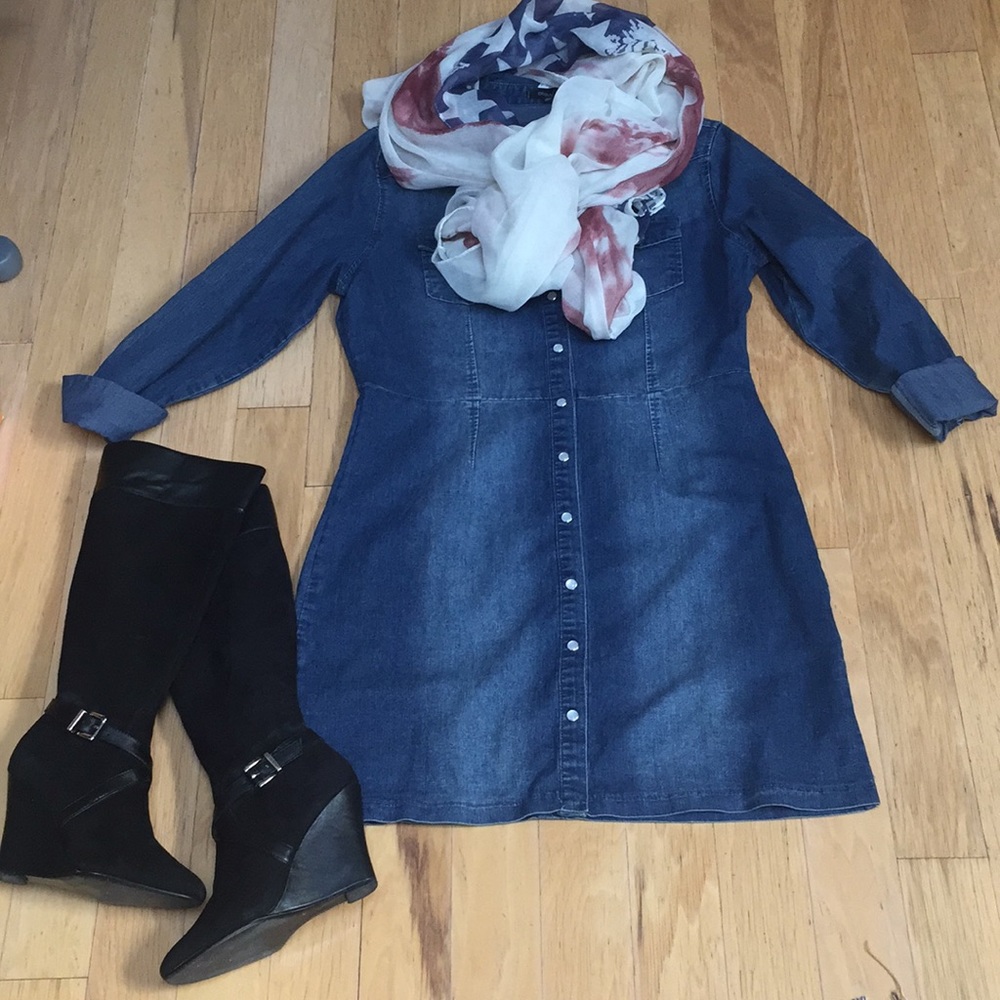 Denim Long Sleeved Dress - Women’s Sz Medium